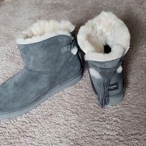 Gray kookaburra uggs